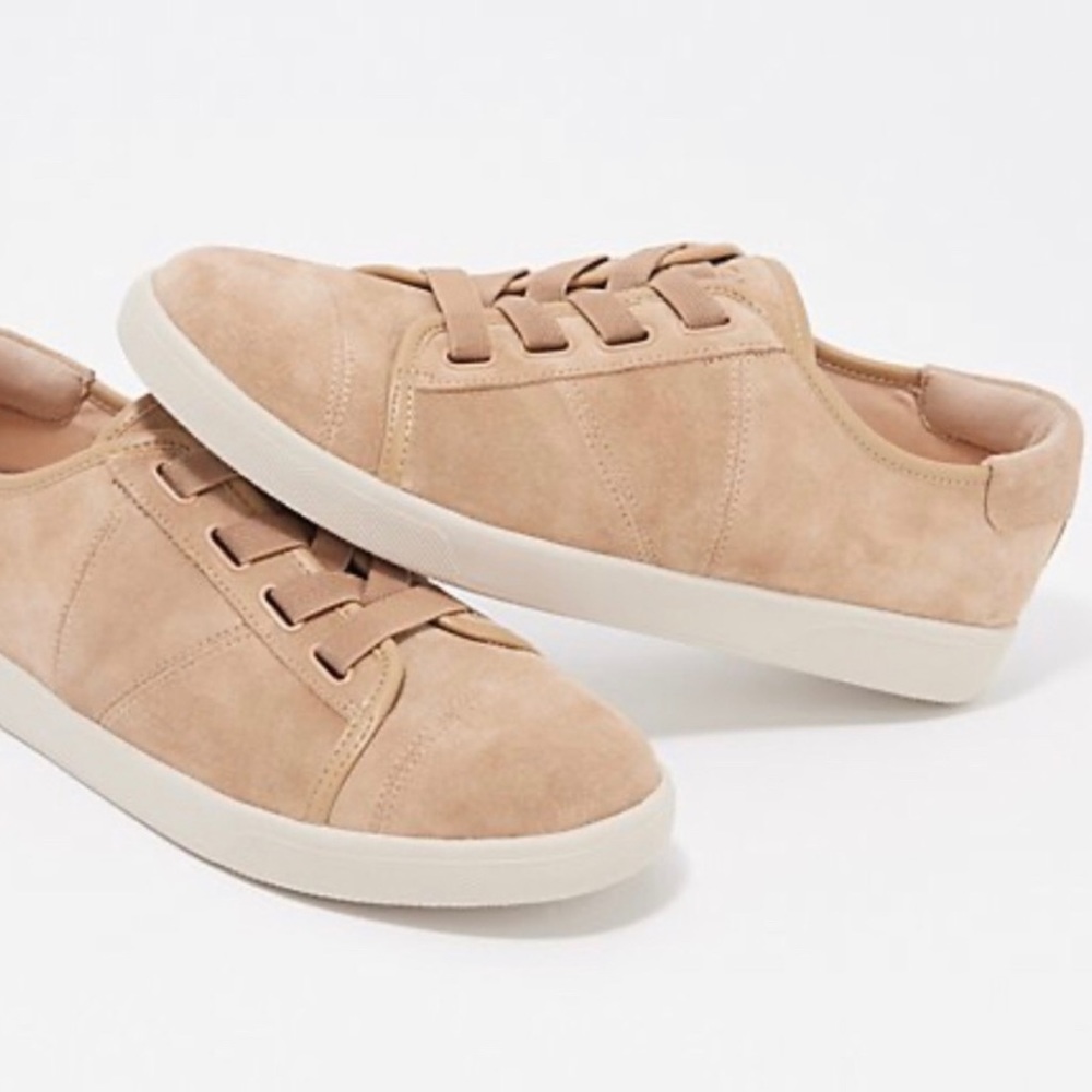 NWT Vionic Suede Cupsole Jean Sneakers